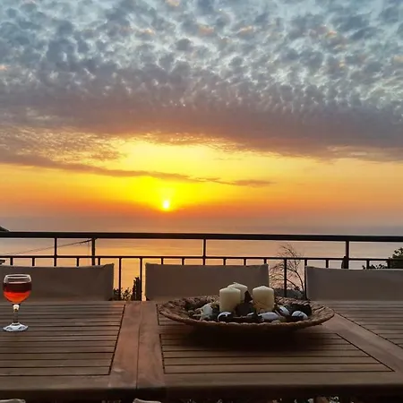 בית נופש Horizon View Athánion